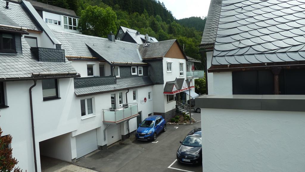 Ferienwohnungen Mittendrin Willingen  Bilik gambar