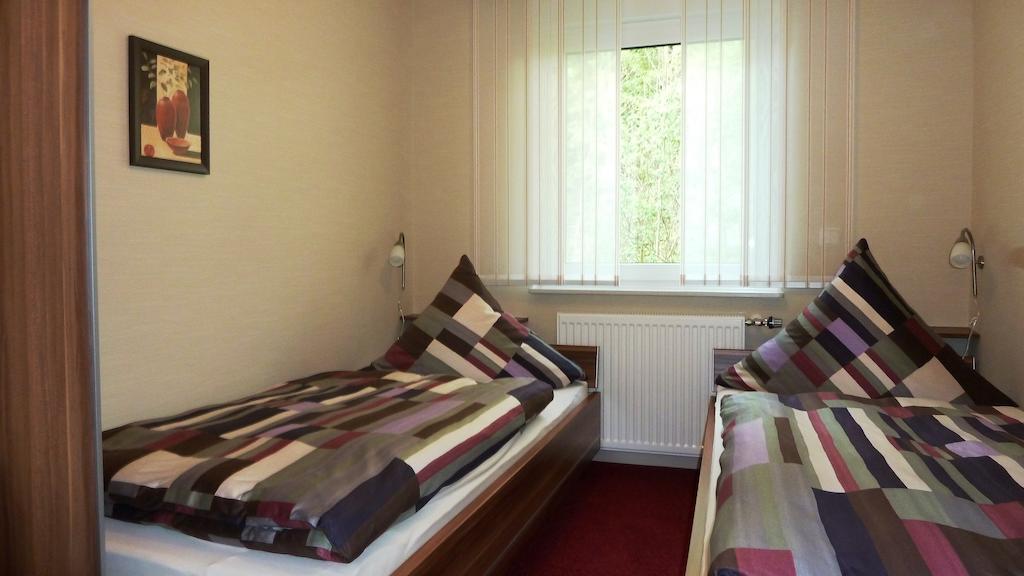 Ferienwohnungen Mittendrin Willingen  Bilik gambar